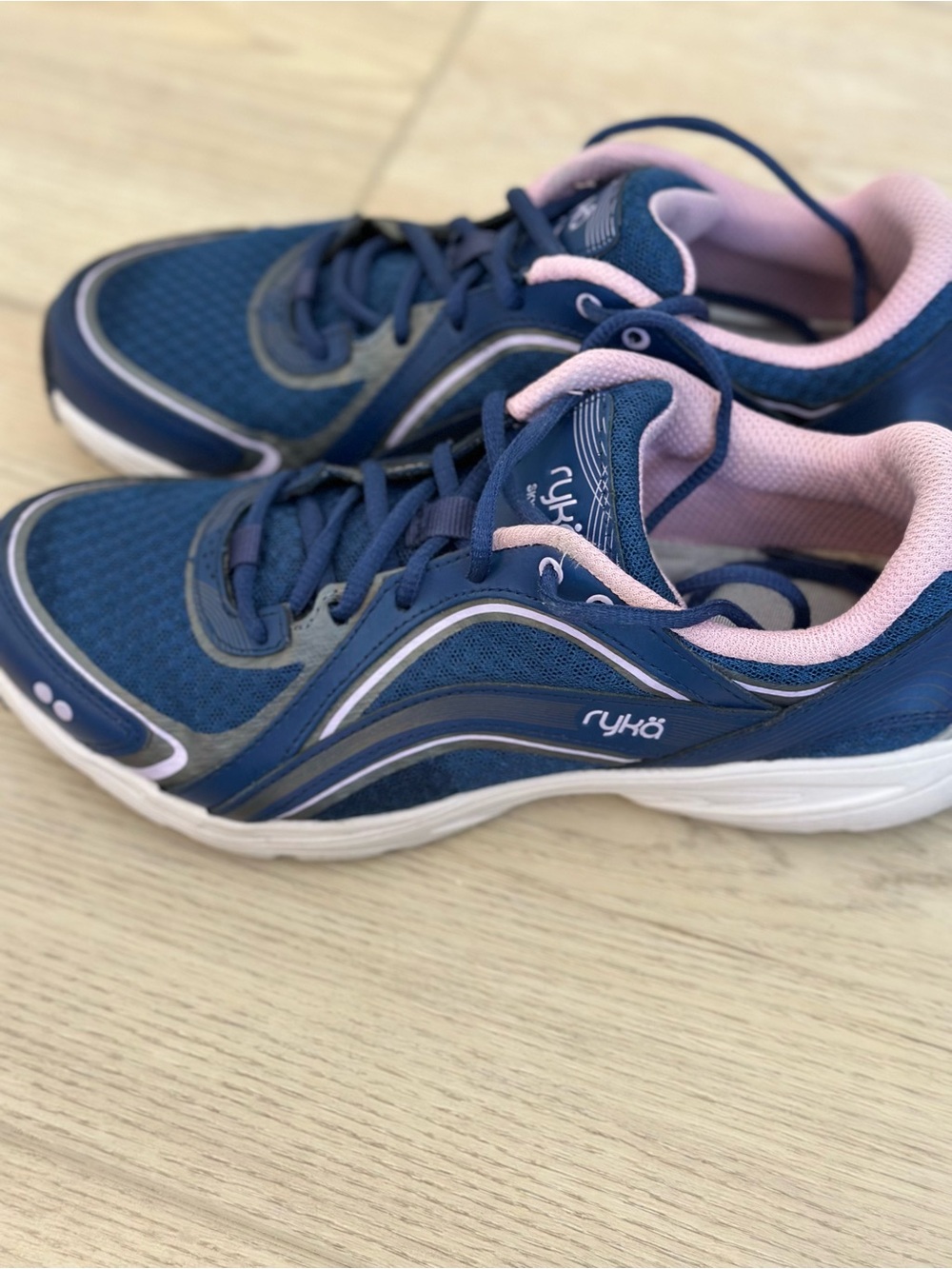 Ryka Navy and Light Pink Women's Walking Shoes Women’s Size 6.5 medium